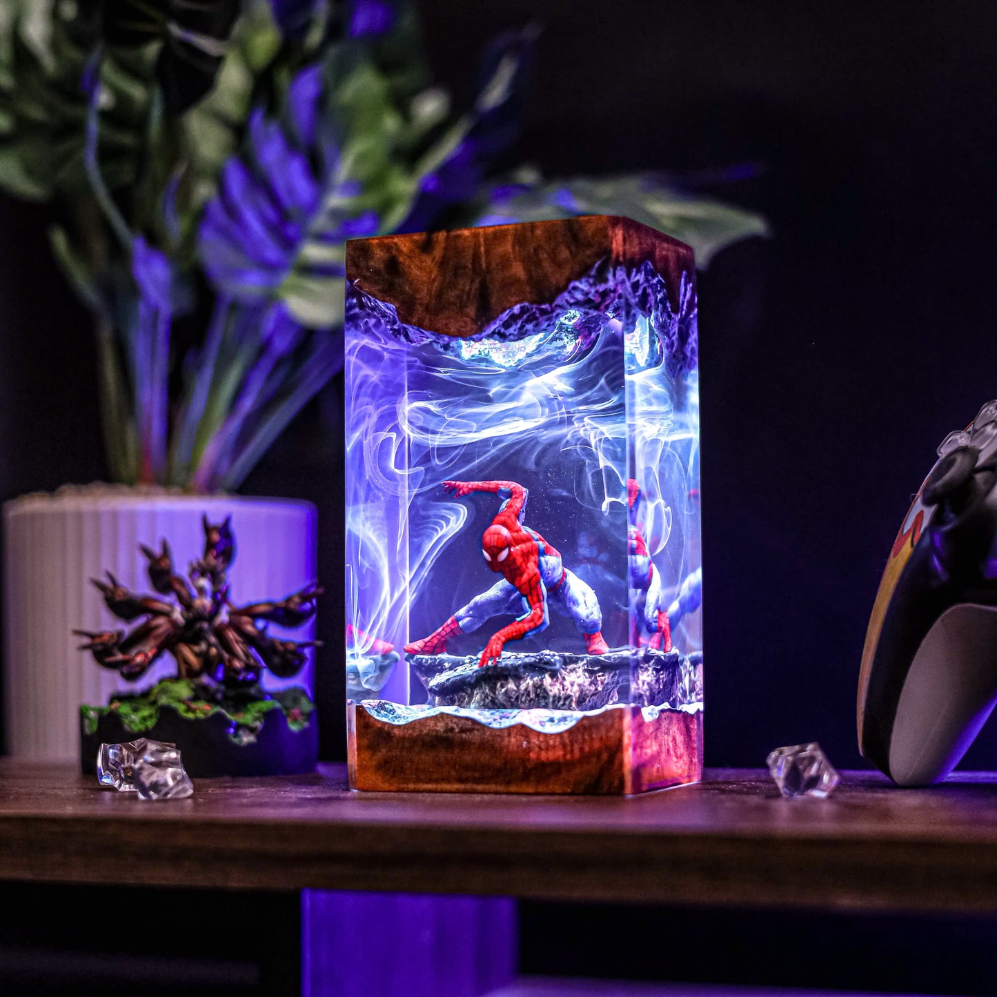 Spiderman Resin Lamp V4 - Marvel Comics