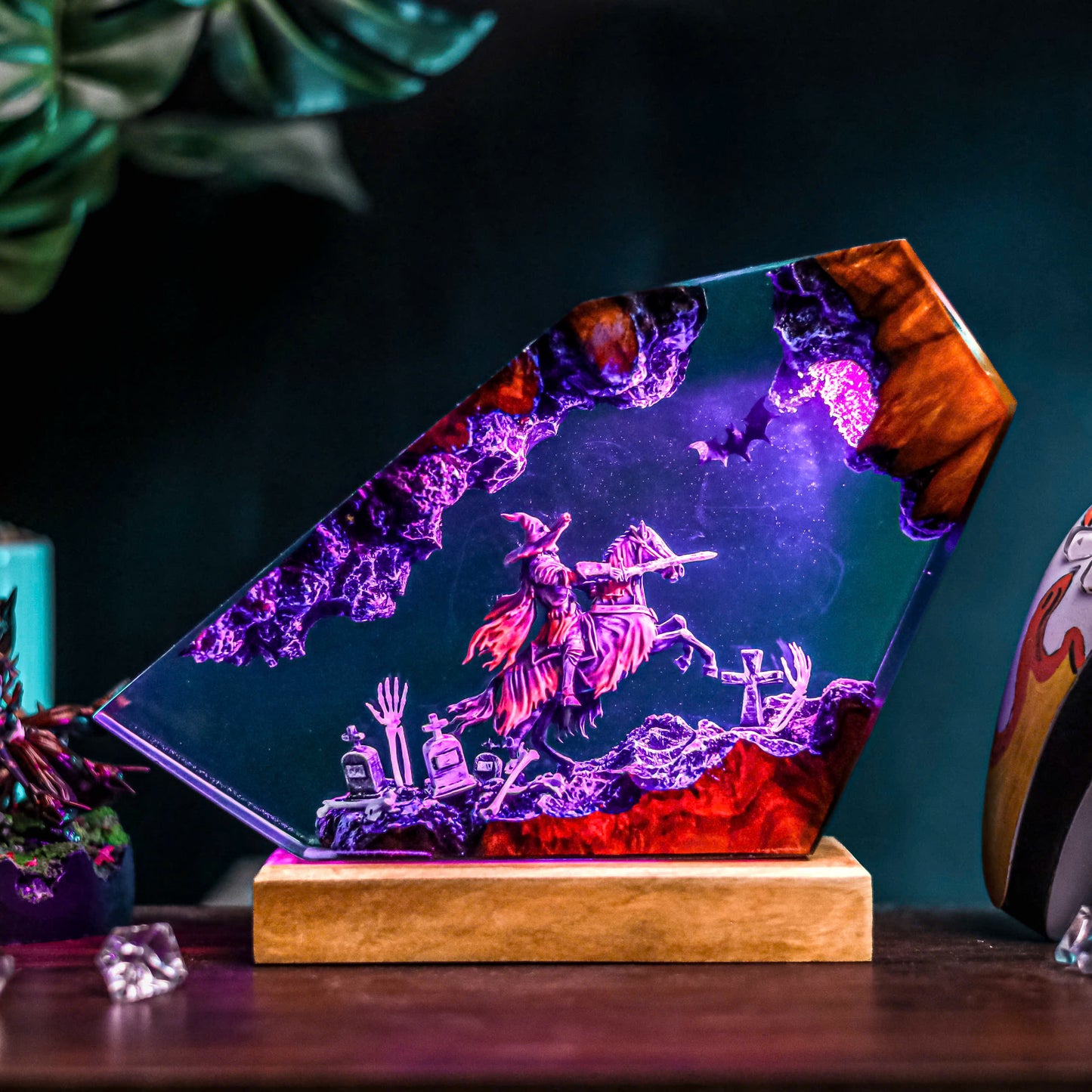 Headless Horseman V2 Resin Lamp - Halloween