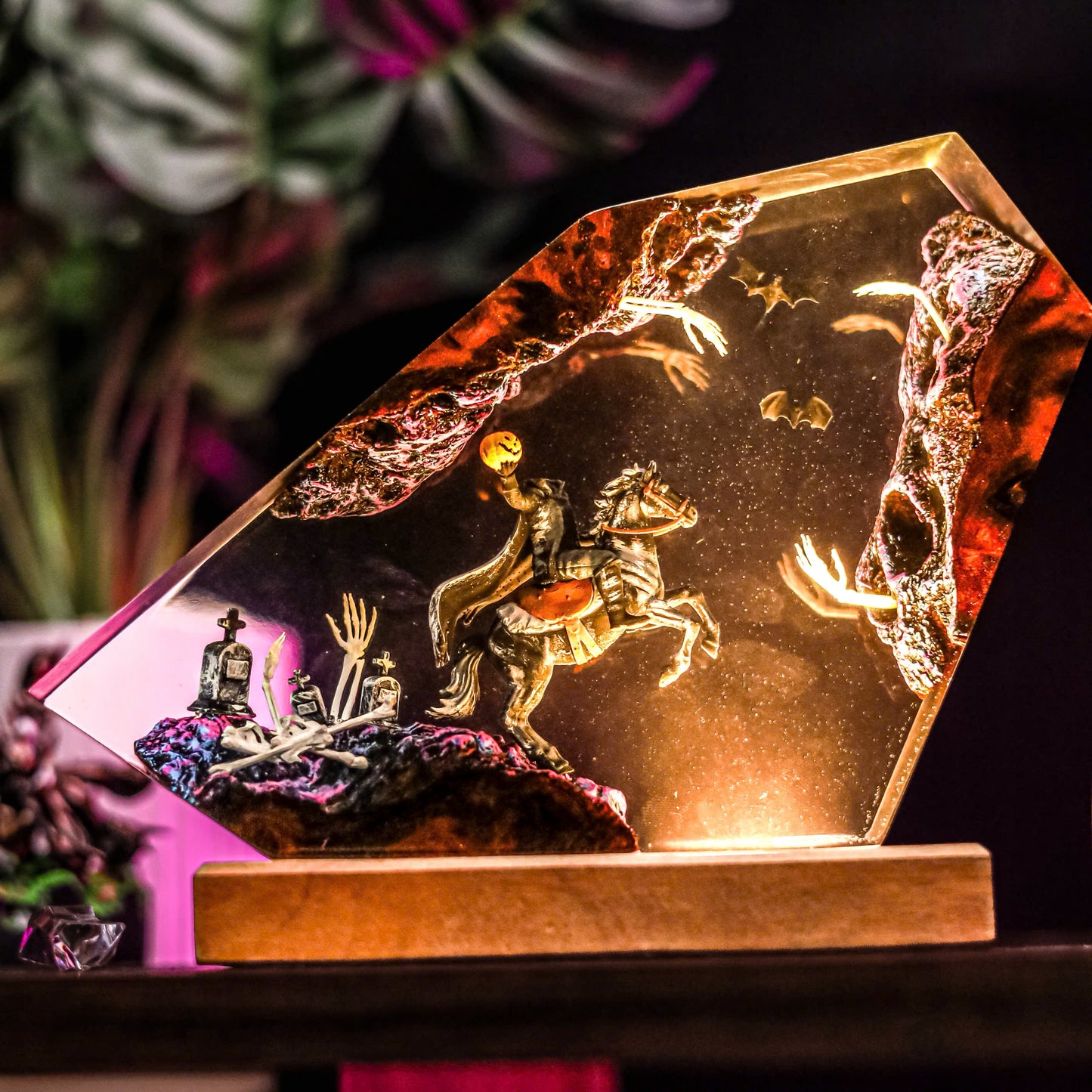 Headless Horseman V3 Resin Lamp - Halloween