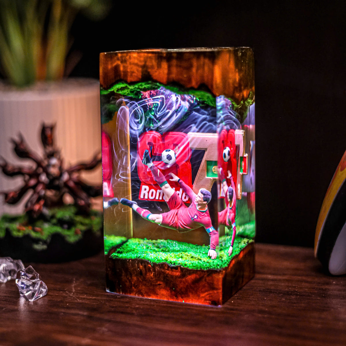 Ronaldo V2 Resin Lamp- The Best Player