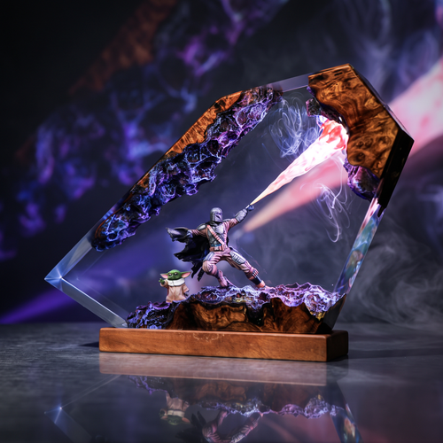 Armored Hunter Resin Lamp | RGB LED StarWar | Lumiverse Resin