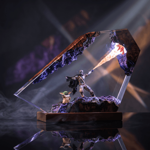 Armored Hunter Resin Lamp | RGB LED StarWar | Lumiverse Resin
