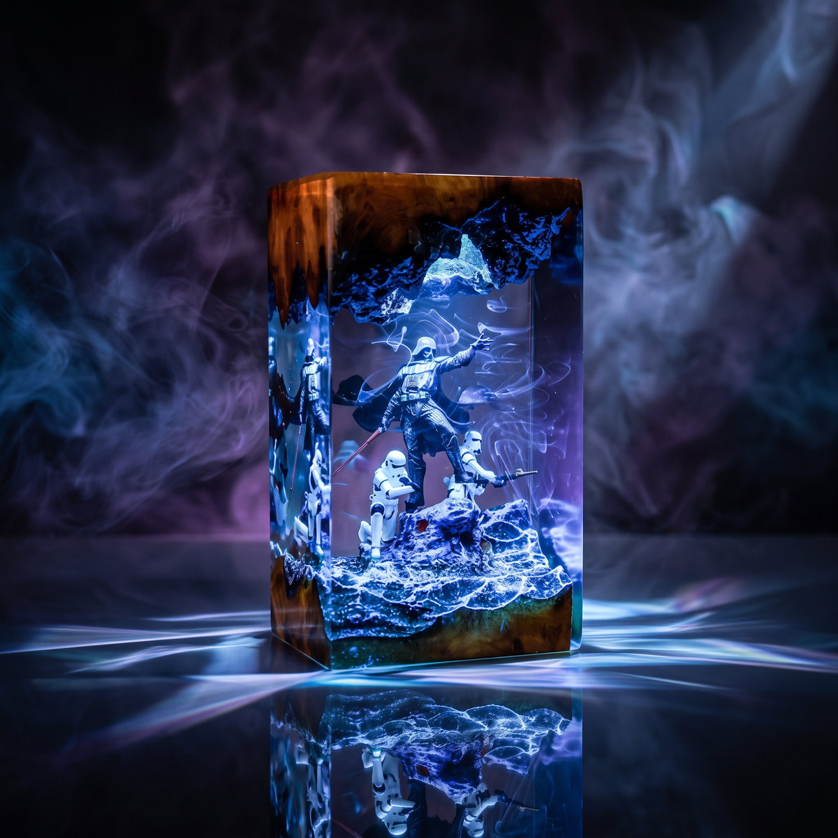 Darth Vader Resin Lamp | Warm LED Light StarWar | Lumiverse Resin