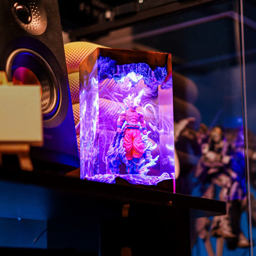 Goku Ultra Instinct Resin Lamp | LED Diorama DragonBall | Lumiverse Resin