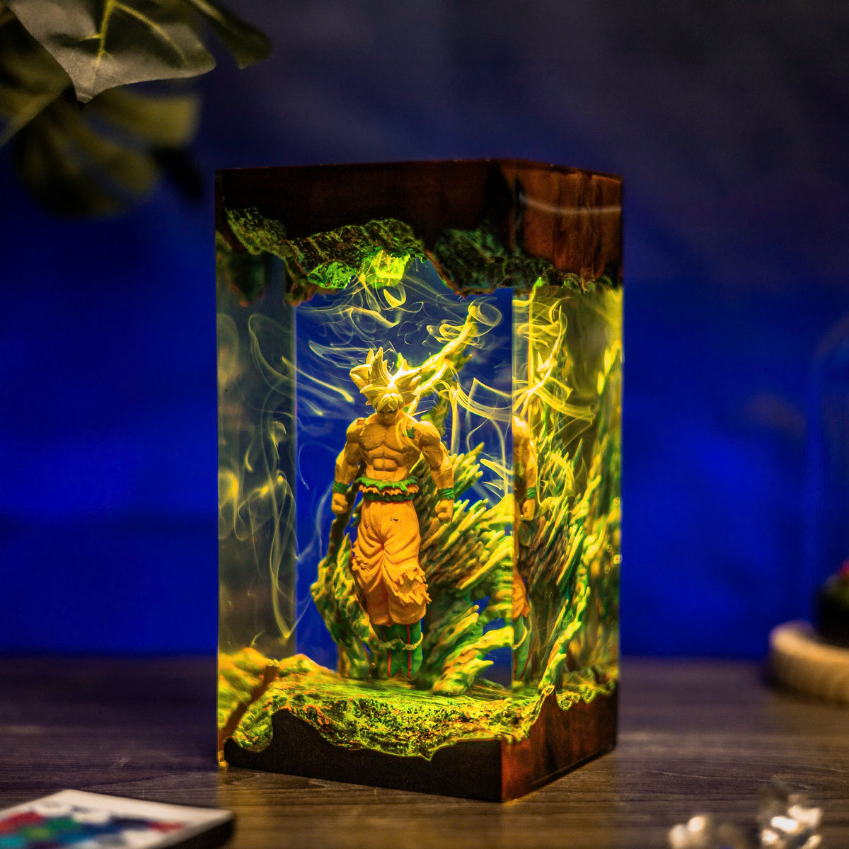 Goku Ultra Instinct Resin Lamp | LED Diorama DragonBall | Lumiverse Resin