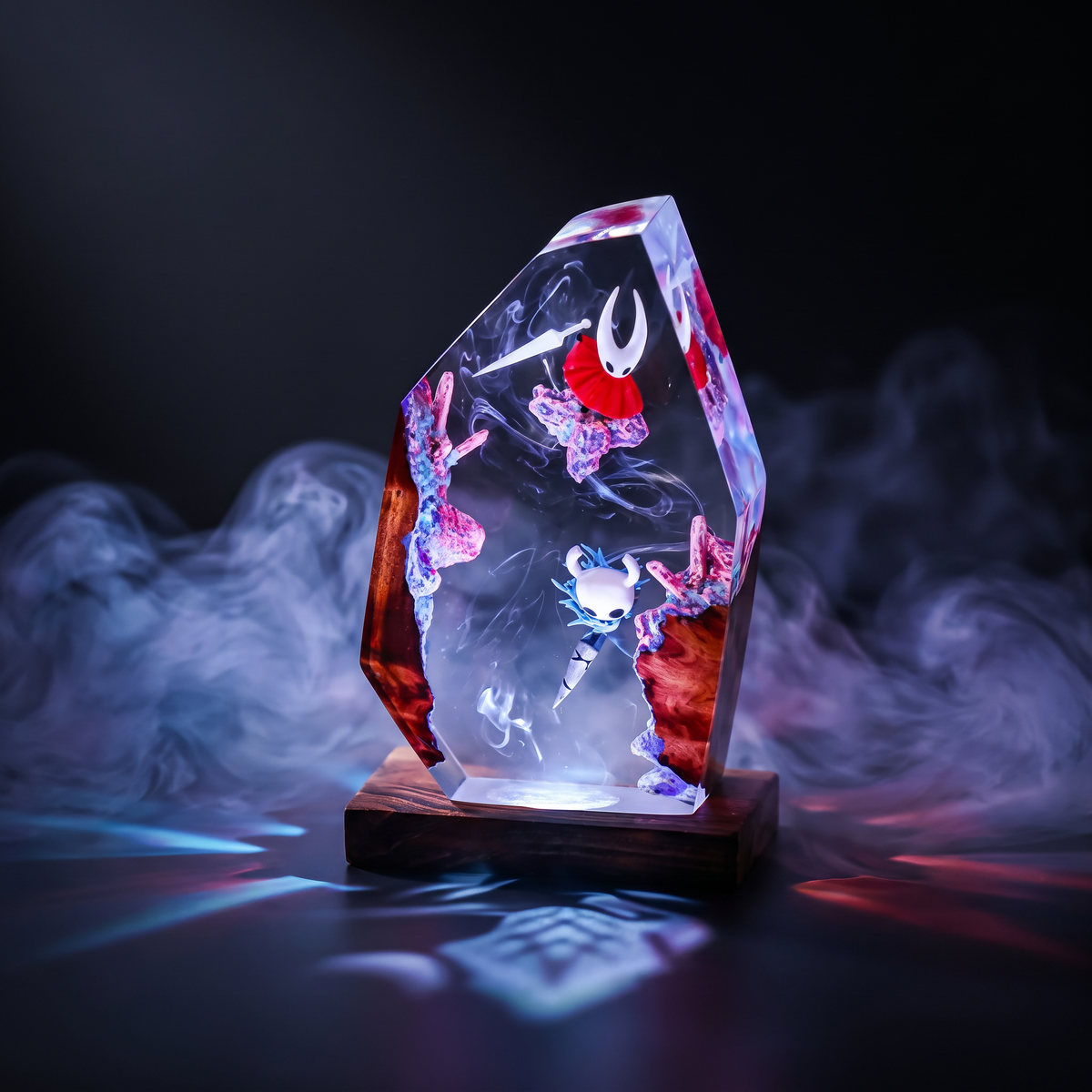 Hornet Hollow Knight Resin Lamp | Warm LED Light HollowKnight | Lumiverse Resin