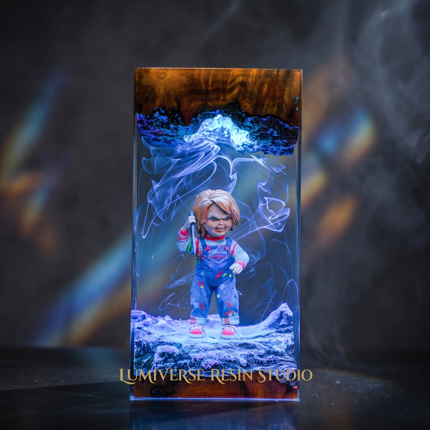Chuky Resin Lamp