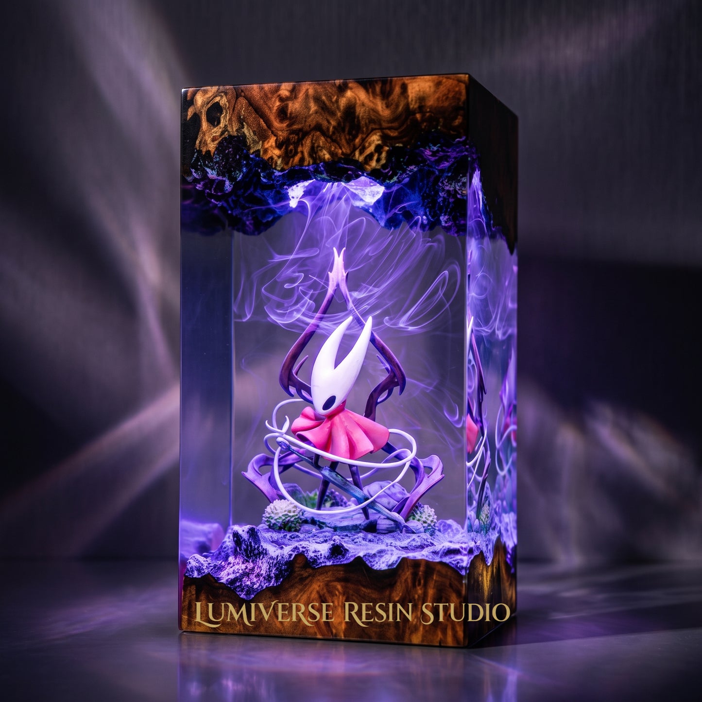 Hornet Silksong Resin Lamp