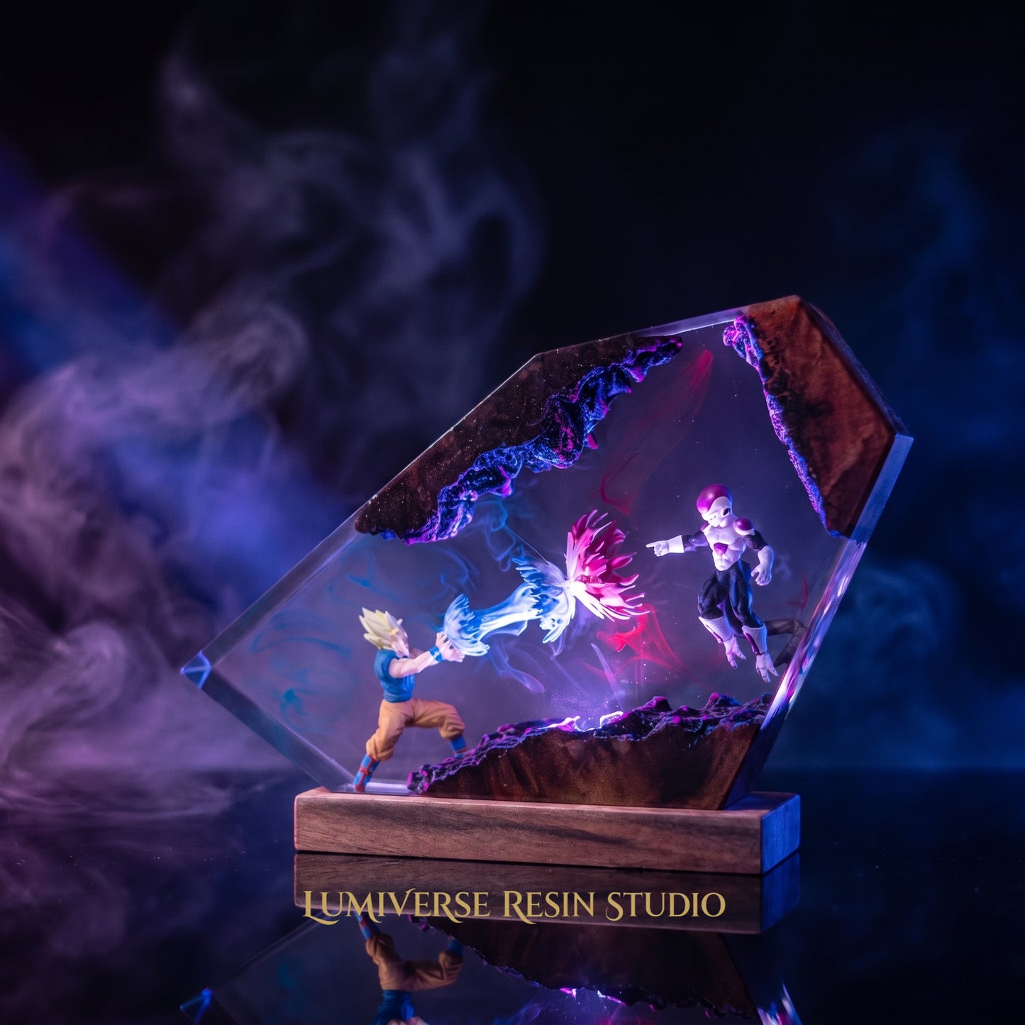 Goku Vs Frieza Resin Lamp