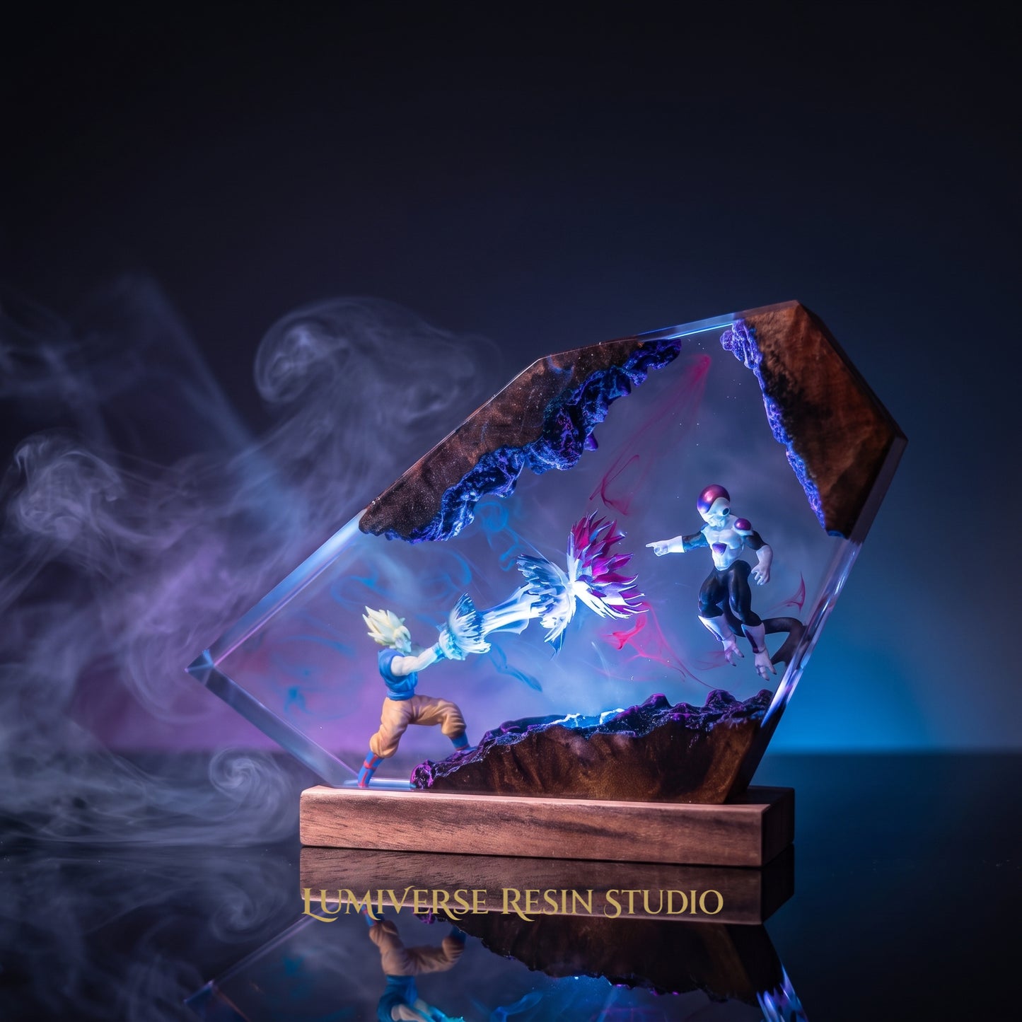 Goku Vs Frieza Resin Lamp