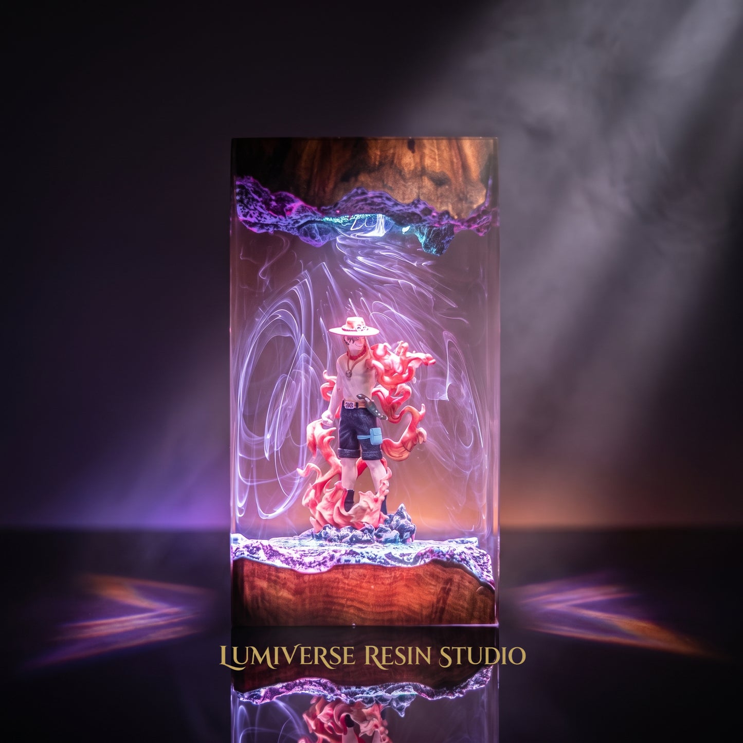 Ace V2 Resin lamp - One  Piece