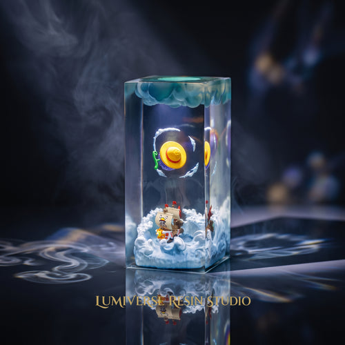 Thousand Sunny &amp; Gomu Gomu No Mi Resin Lamp - One Piece