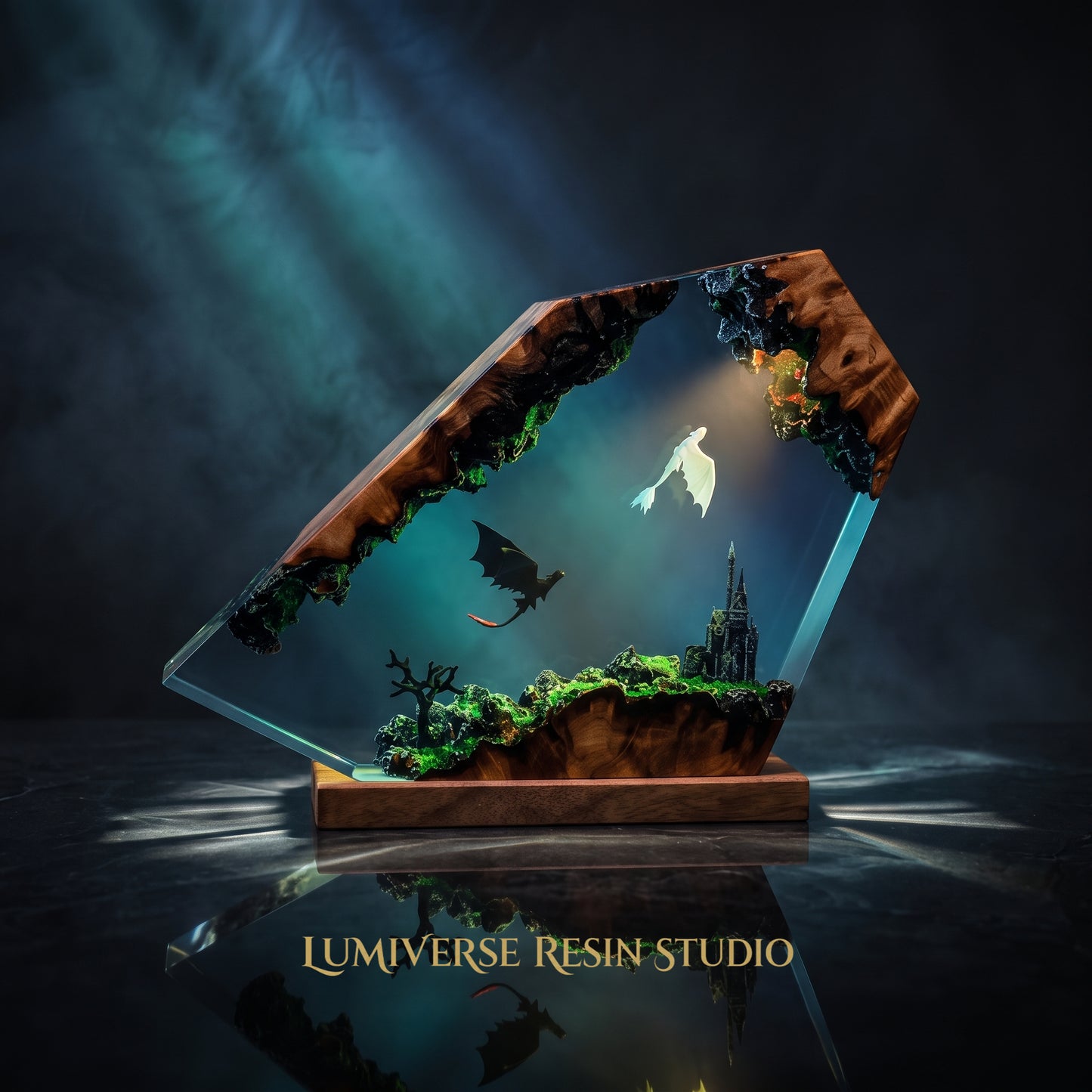 Toothlesss and Light Furry Resin Lamp
