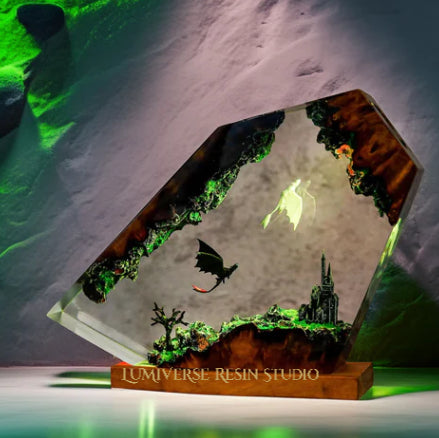 Toothlesss and Light Furry Resin Lamp