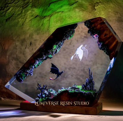Toothlesss and Light Furry Resin Lamp