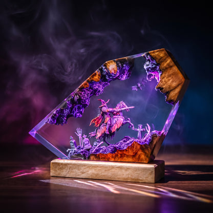 Headless HorseMan Resin Lamp V2 - Halloween with vibrant colors and intricate details, perfect for Halloween decor.