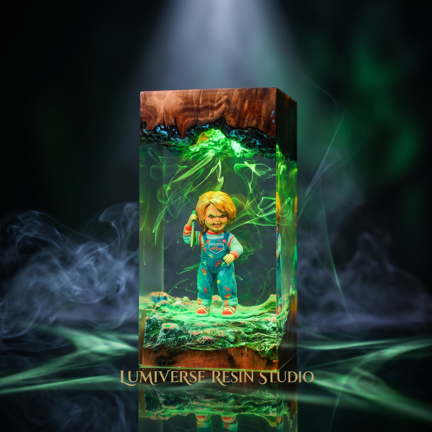 Chuky Resin Lamp