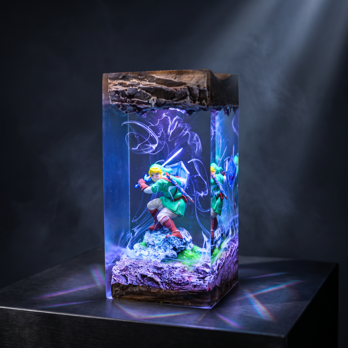 Link Resin Lamp | TheLegendOfZelda Gift | Lumiverse Resin