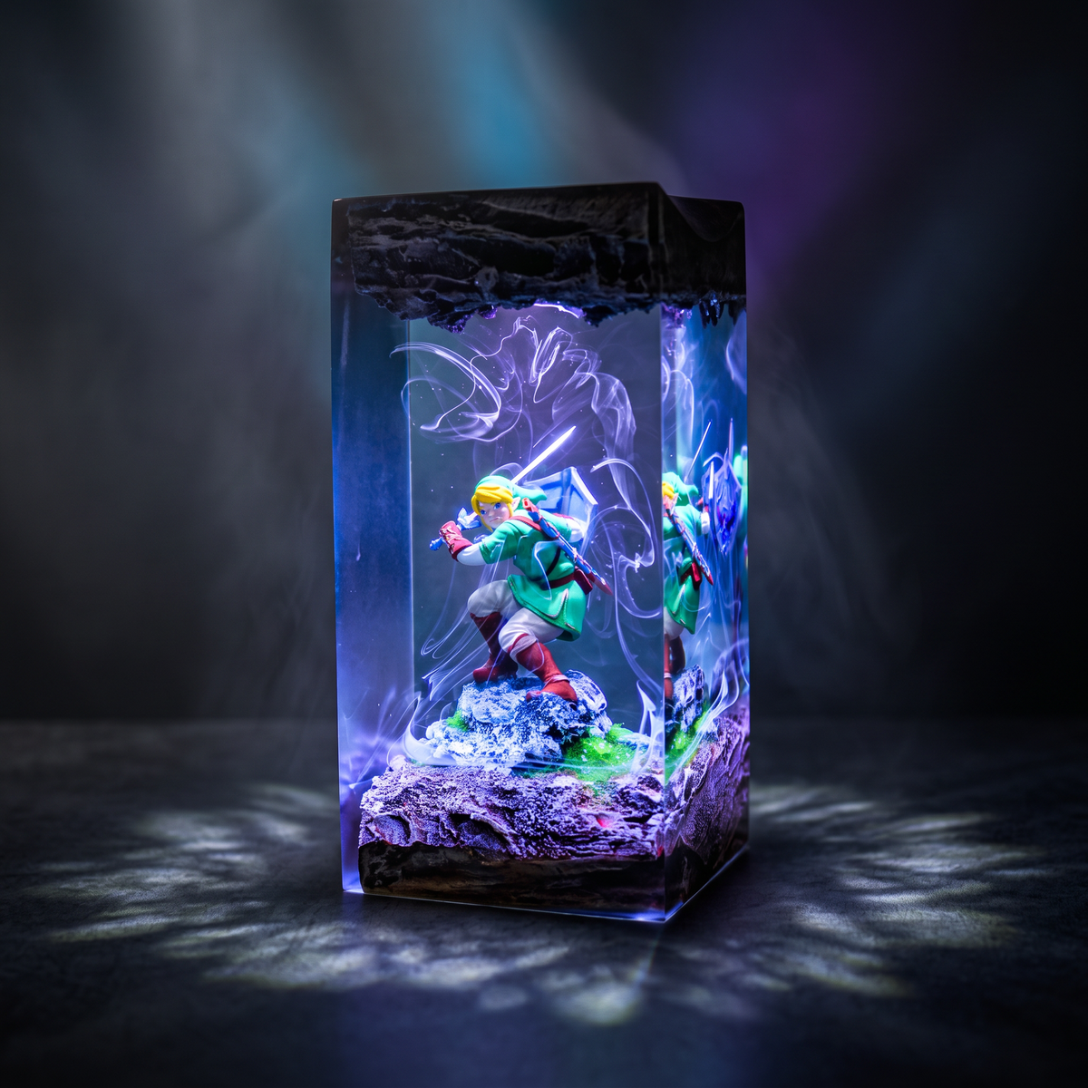 Link Resin Lamp | TheLegendOfZelda Gift | Lumiverse Resin