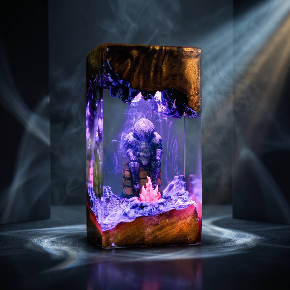 Onion Knight Resin Lamp | LED Diorama DarkSouls | Lumiverse Resin
