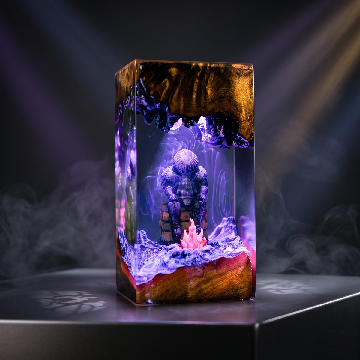 Onion Knight Resin Lamp | LED Diorama DarkSouls | Lumiverse Resin
