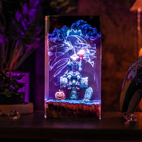 Pennywise Horror Resin Lamp – IT Movie Collectible