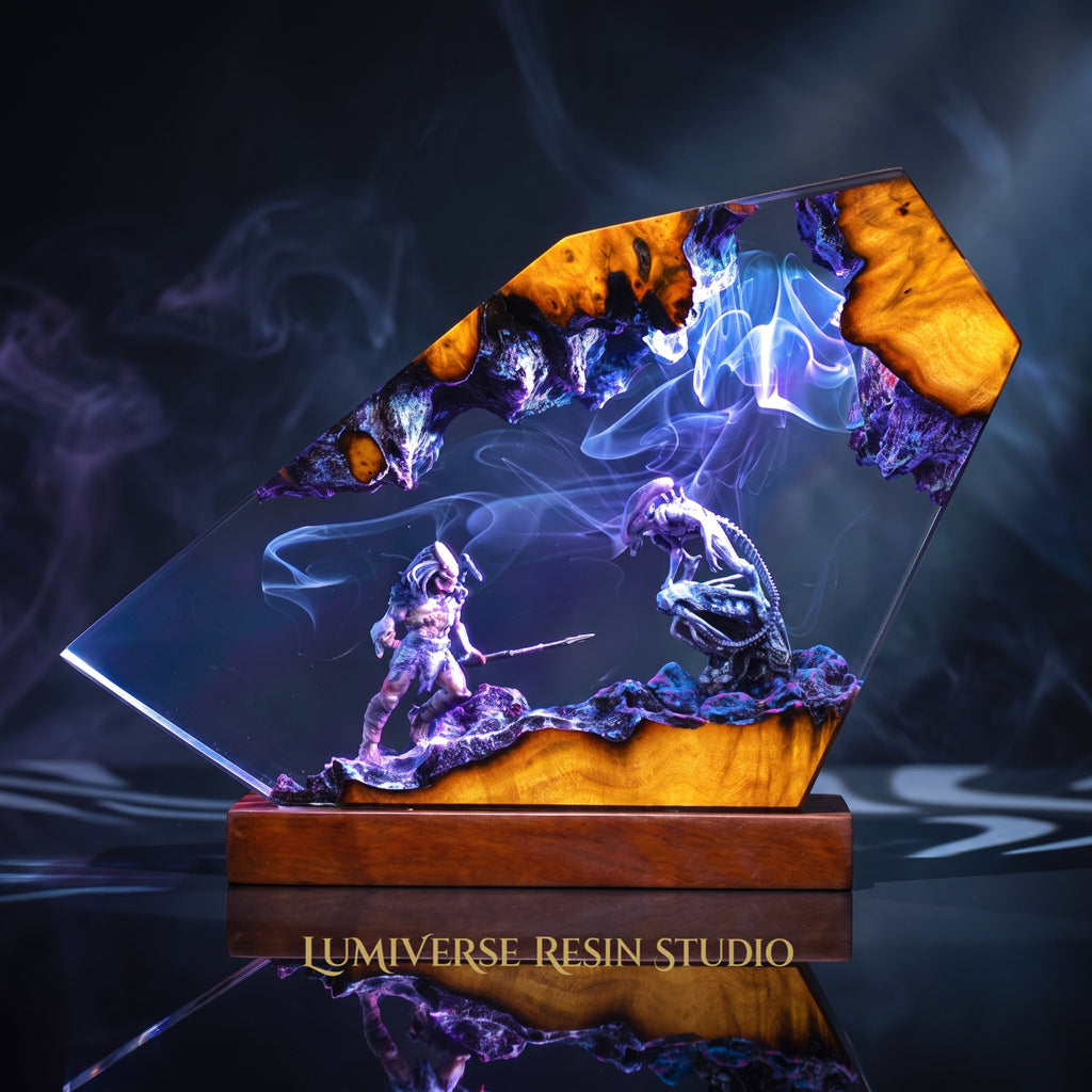 Predator Vs Xenomorph Resin Lamp | Multicolor LED Glow | Lumiverse Resin